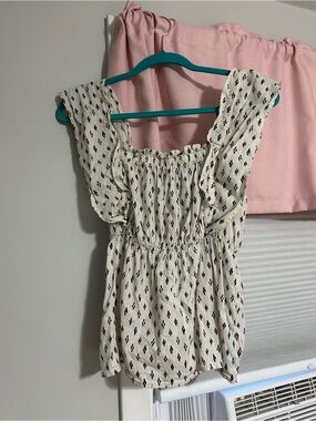 Old Navy Cream Tank Top with Navy Diamond Print